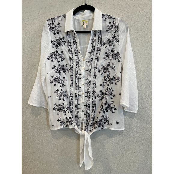 Anthropologie Tops - Anthropologie White and Black Floral Blouse